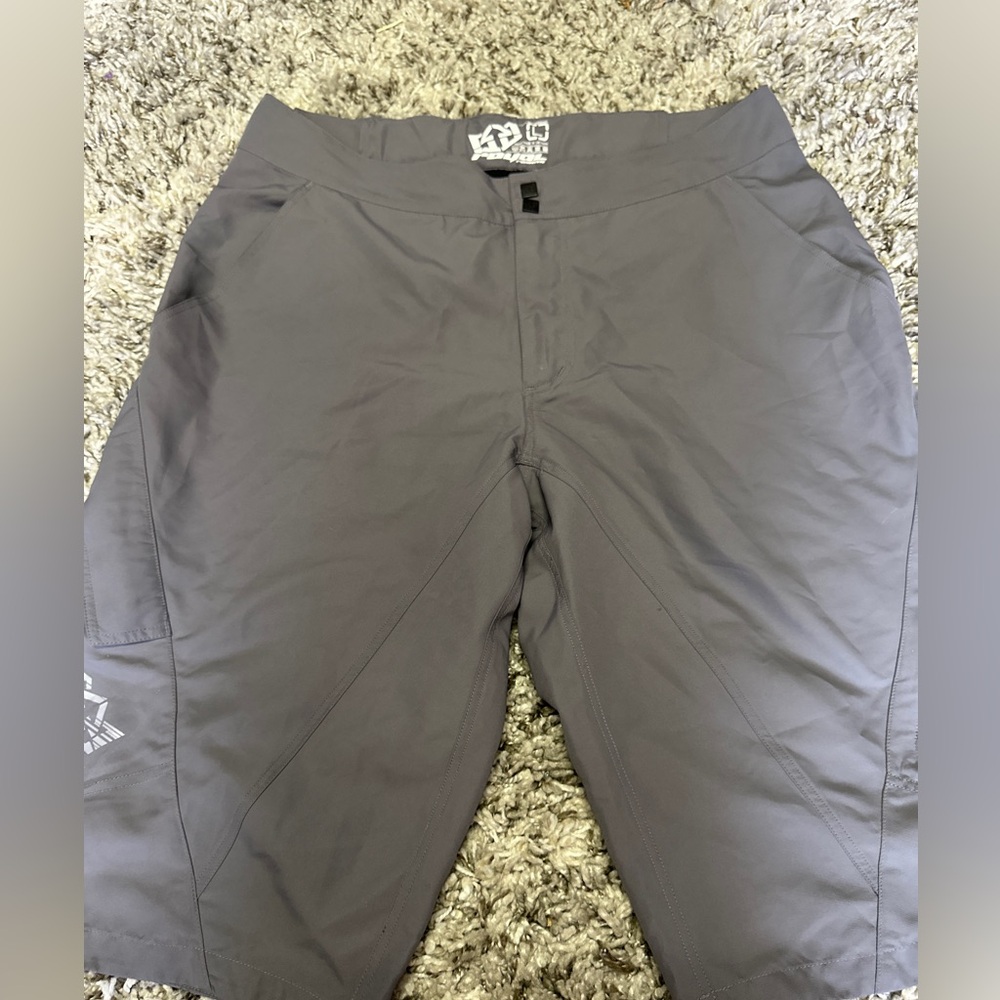 Royal Racing Shorts - Picture 14 of 15